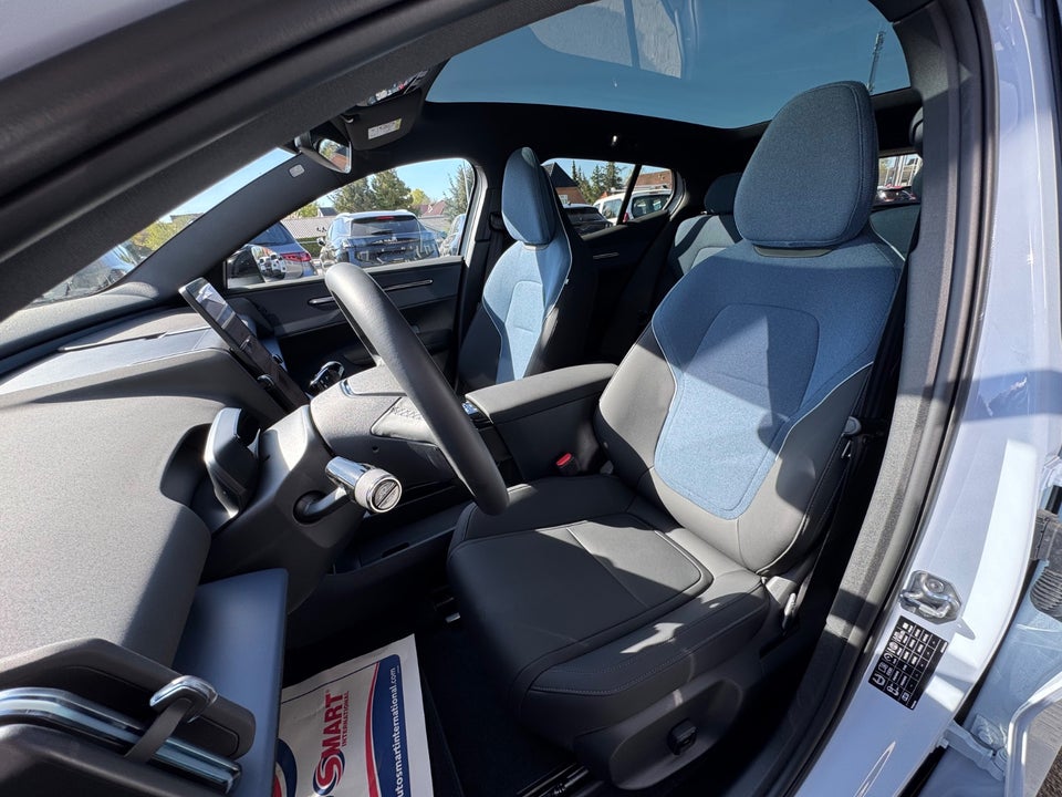 Volvo EX30 Extended Range Ultra 5d