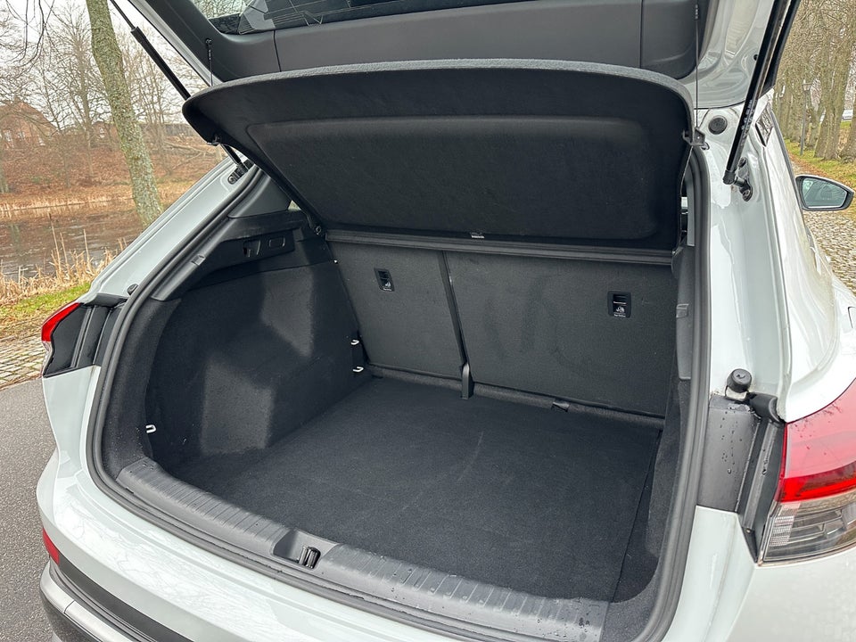 Audi Q4 e-tron 35 S-line 5d