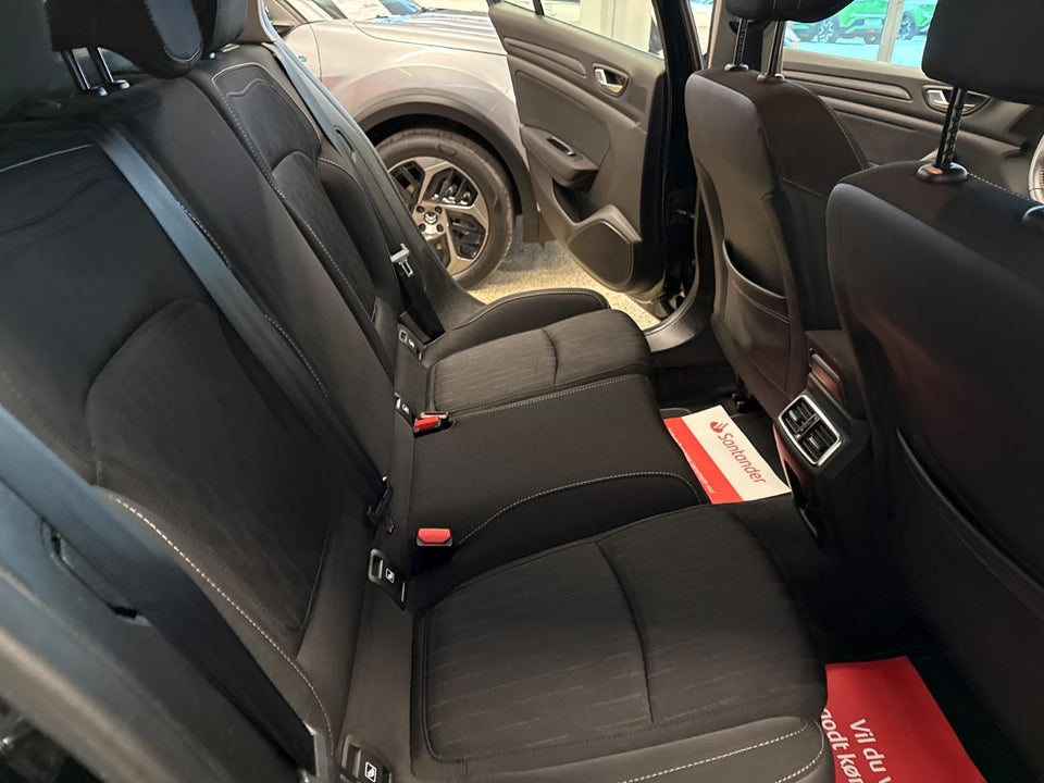 Renault Megane IV 1,3 TCe 140 Limited Sport Tourer 5d