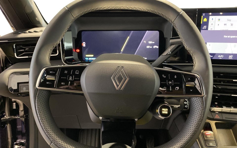 Renault 5 E-Tech 52 Iconic 5d