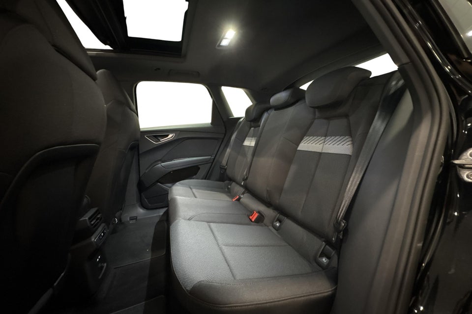 Audi Q4 e-tron 45 S-line Edition 5d