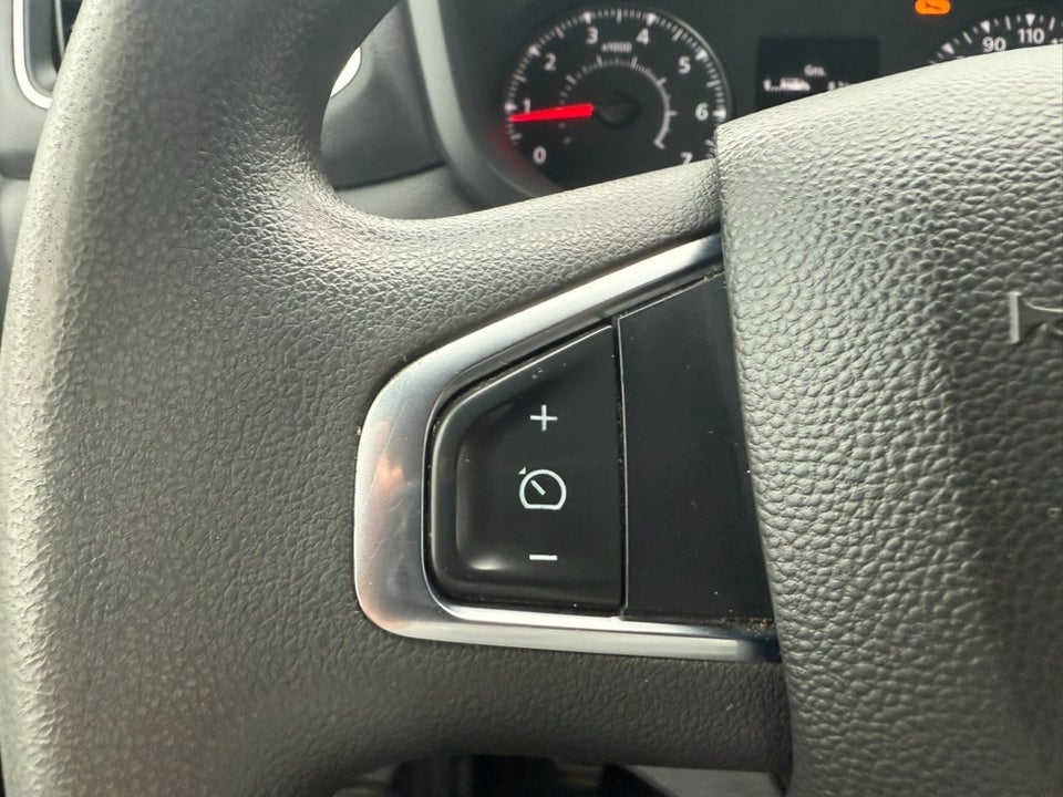 Renault Master IV T33 2,3 dCi 150 L2H2 Kassevogn