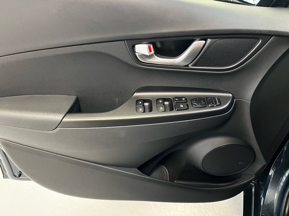 Hyundai Kona 39 EV Essential 5d