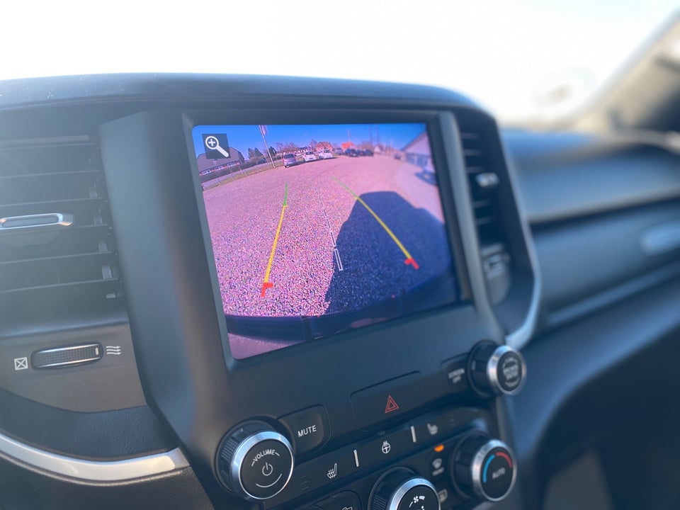 Dodge RAM 1500 5,7 V8 Hemi Laramie aut. 4d