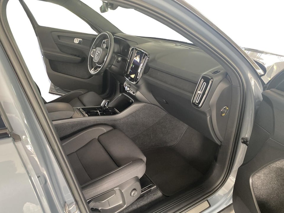 Volvo XC40 P8 ReCharge Twin Plus 5d