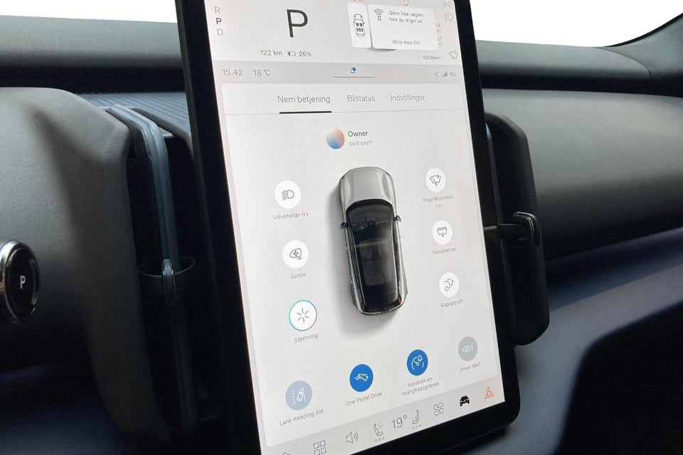 Volvo EX30 Extended Range Plus 5d