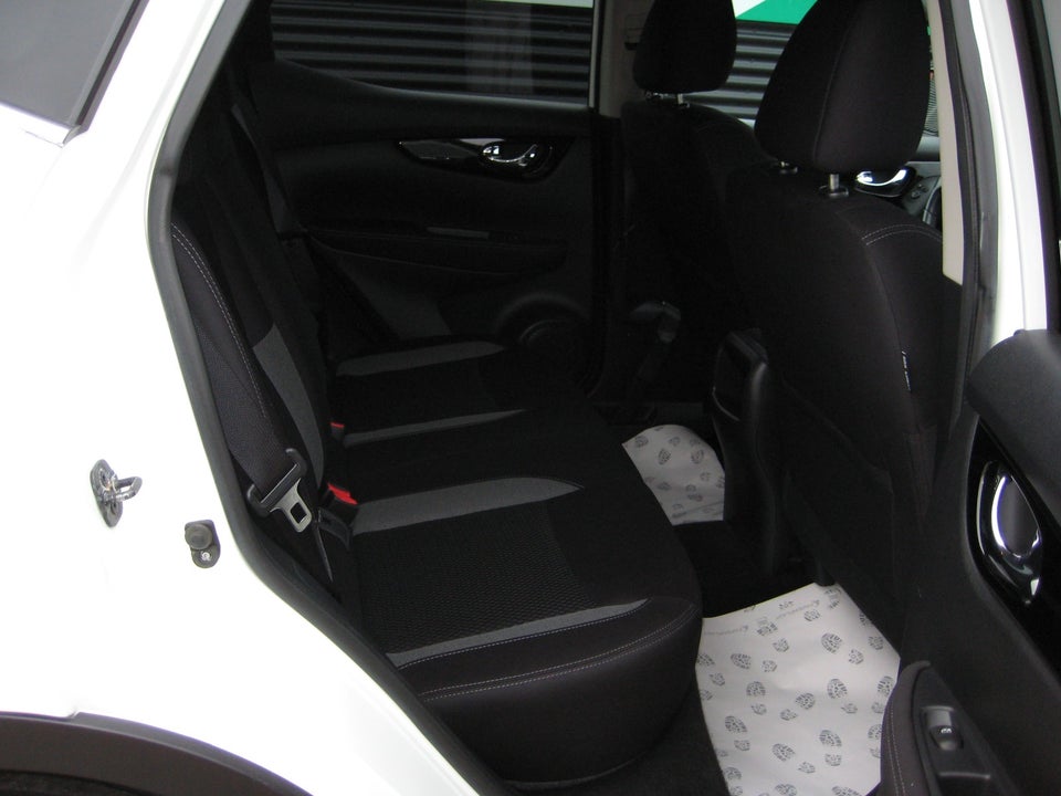 Nissan Qashqai 1,2 Dig-T 115 N-Connecta 5d