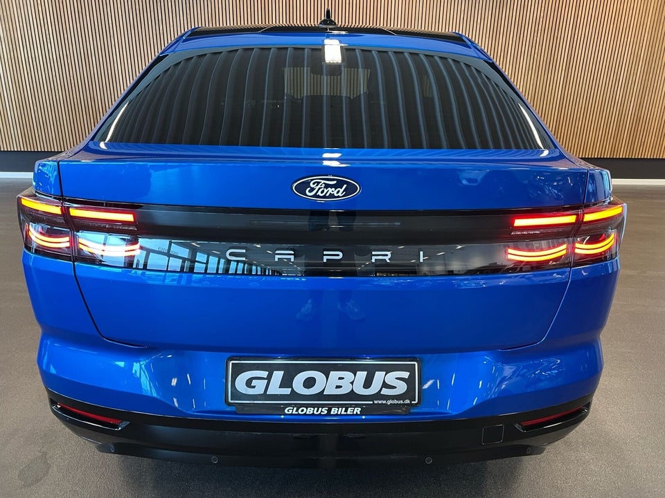 Ford Capri 77 Premium Extended Range 5d