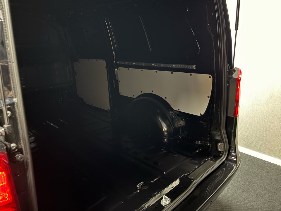 Mercedes eVito 112 A3 Kassevogn