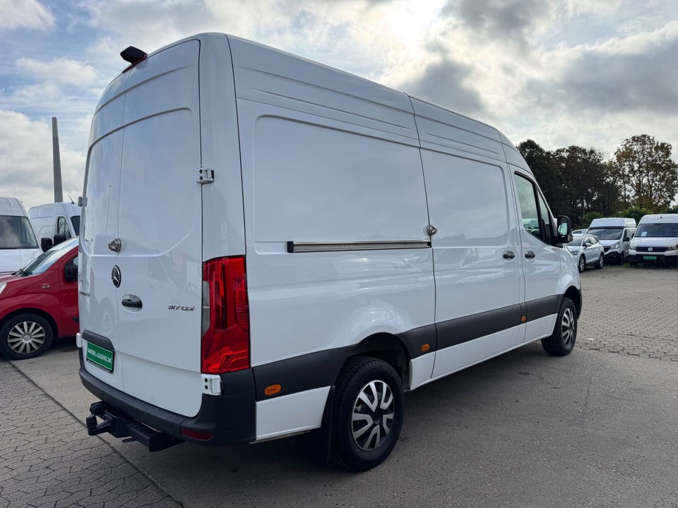 Mercedes Sprinter 317 2,0 CDi A2 Kassevogn aut. RWD