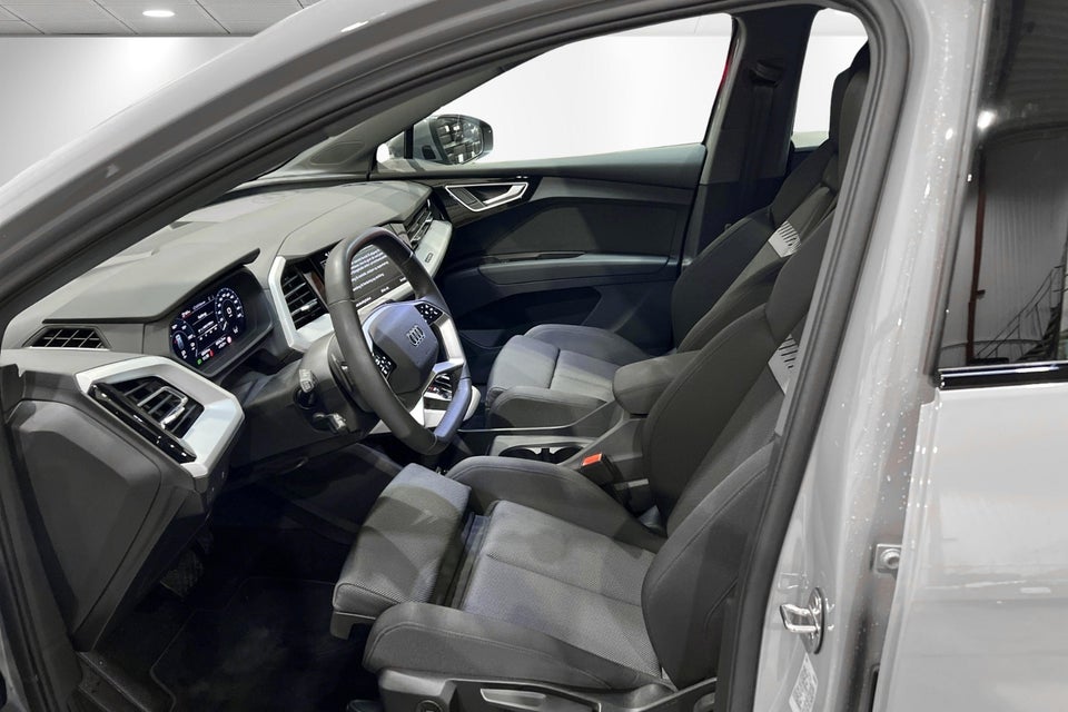 Audi Q4 e-tron 40 Progress 5d