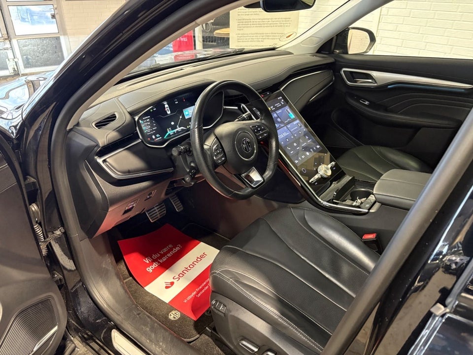 MG Marvel R Luxury 5d