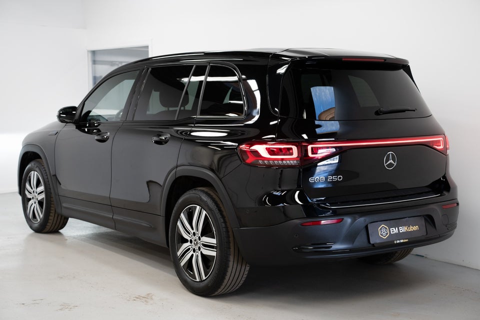 Mercedes EQB250 Progressive 5d