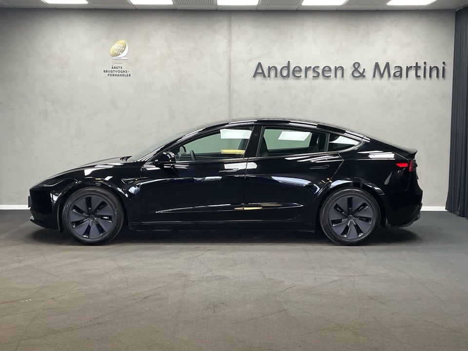 Tesla Model 3 RWD 4d