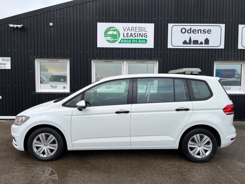 VW Touran 1,6 TDi 110 Trendline DSG Van 5d