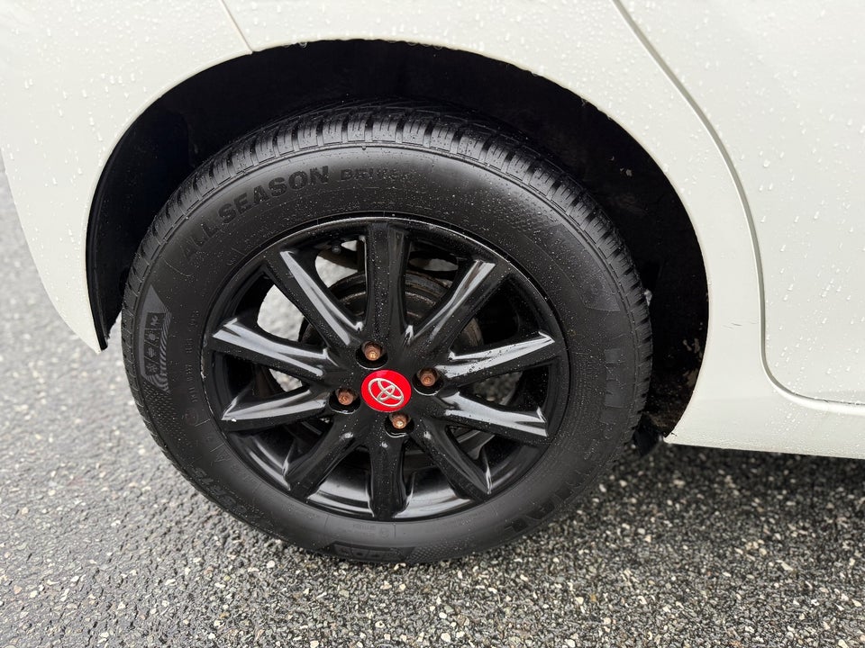 Toyota Aygo 1,0 VVT-i x-sky 5d