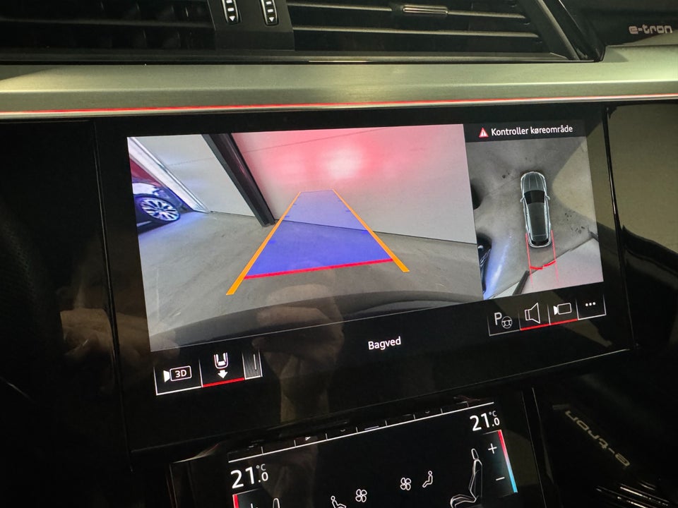 Audi Q8 e-tron 55 S-line quattro 5d