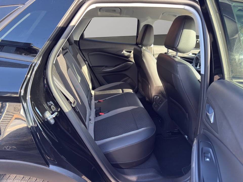 Opel Grandland X 1,6 Hybrid Cosmo Prestige aut. 5d