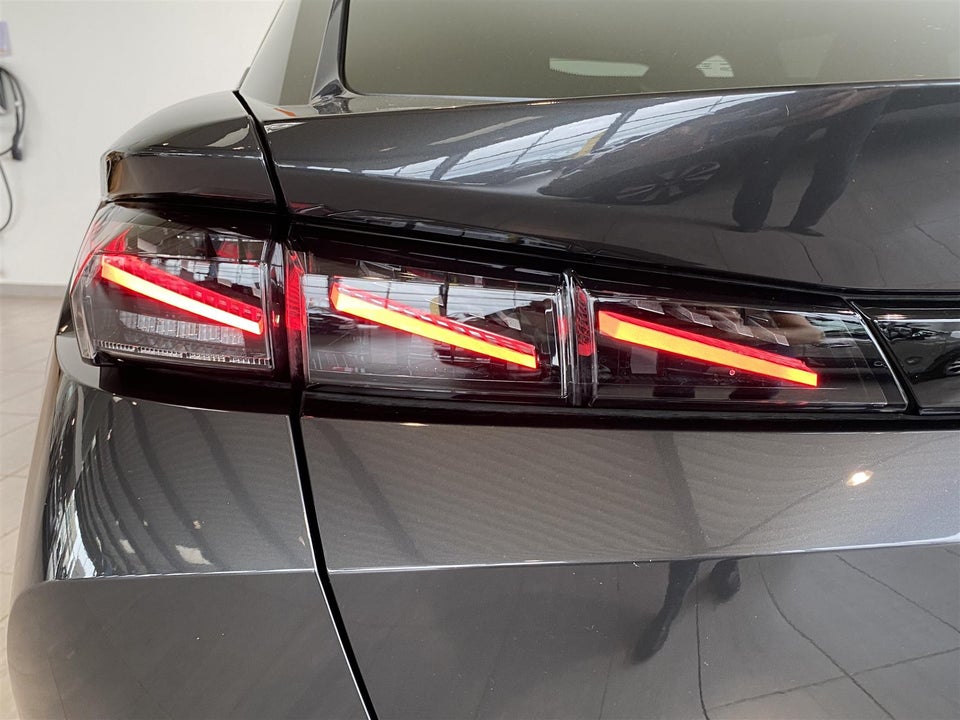 Peugeot 408 1,6 Hybrid GT EAT8 5d