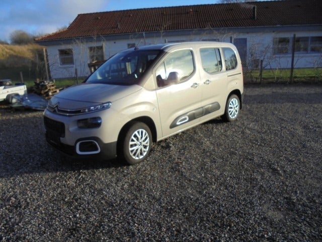 Citroën Berlingo 1,5 BlueHDi 130 Feel EAT8 5d