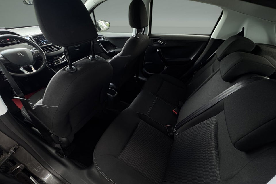 Peugeot 208 1,6 BlueHDi 100 Active 5d