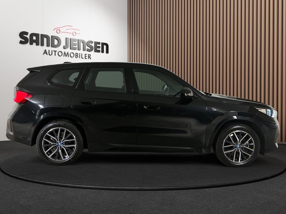 BMW iX1 xDrive30 M-Sport Premium 5d