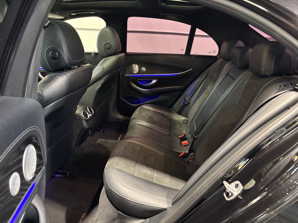 Mercedes E300 de 2,0 AMG Line aut. 4d