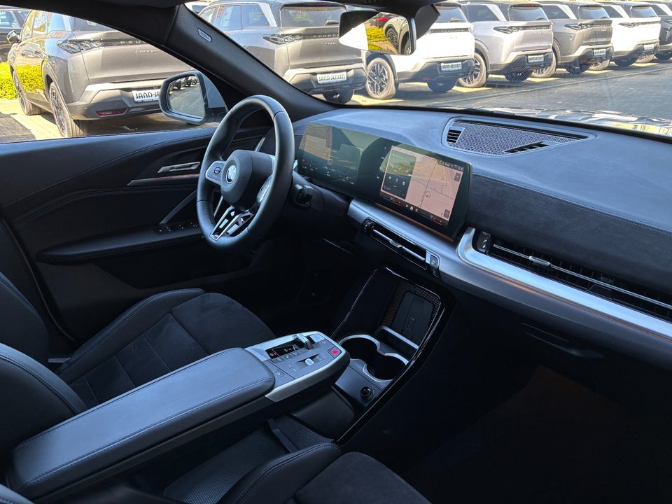 BMW iX2 eDrive20 M-Sport Premium 5d