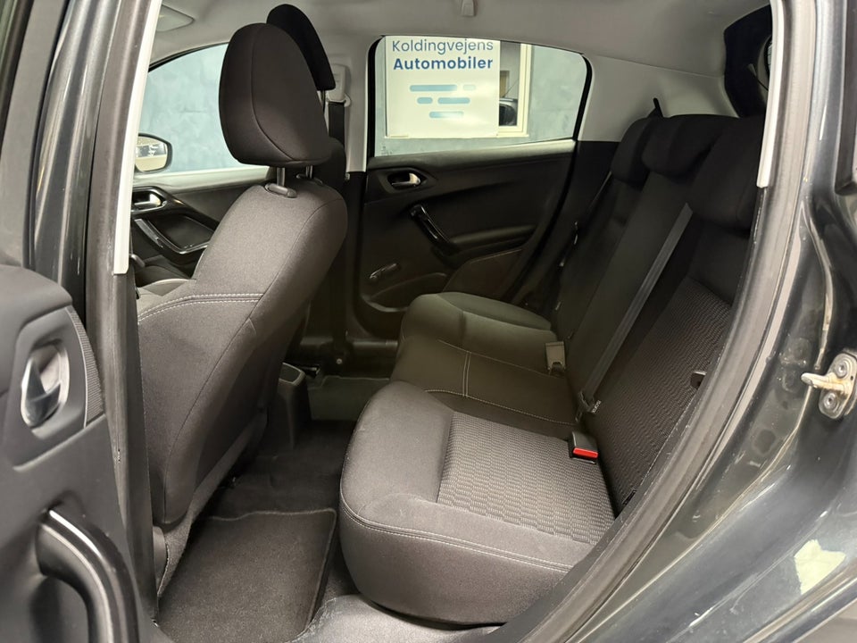 Peugeot 208 1,6 BlueHDi 100 Active 5d