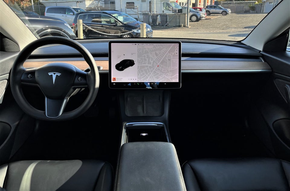 Tesla Model 3 Long Range AWD 4d