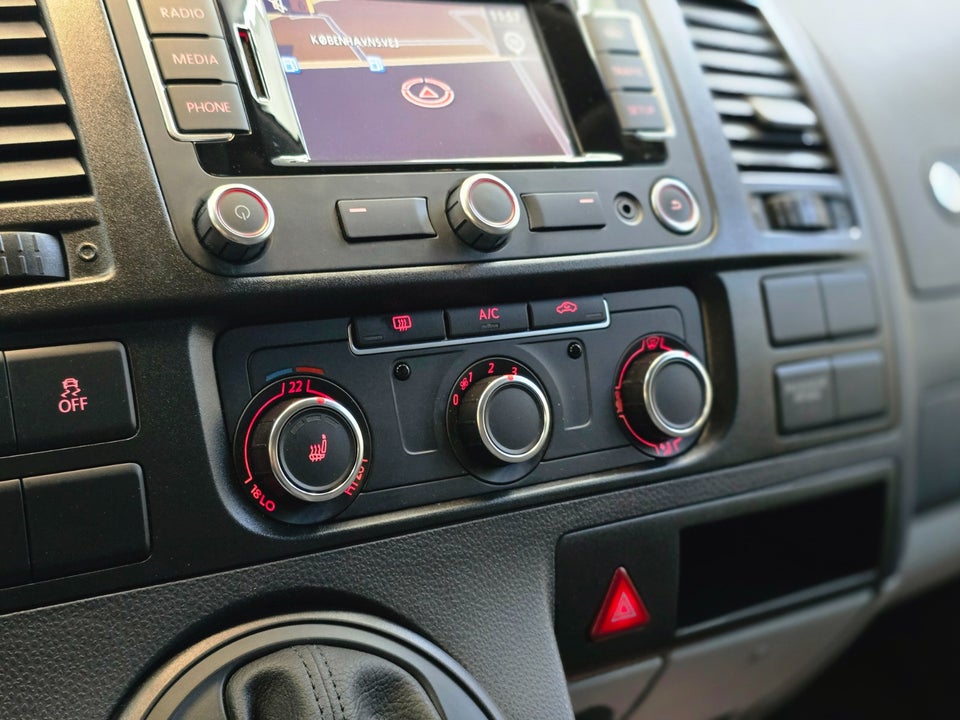 VW Transporter 2,0 TDi 140 Kassevogn DSG kort