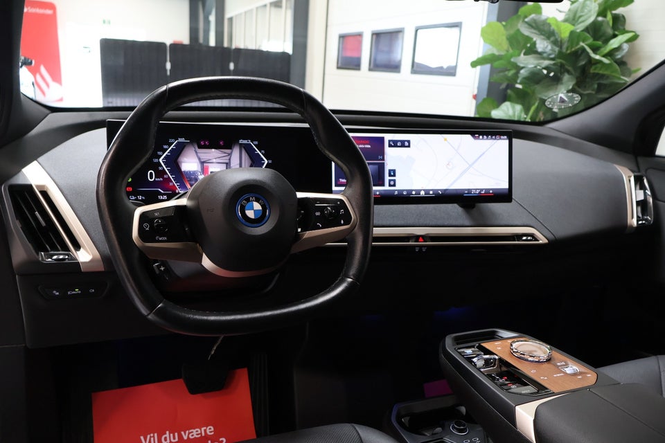 BMW iX xDrive40 Supercharged 5d
