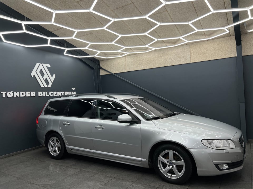 Volvo V70 1,6 D2 115 Kinetic 5d