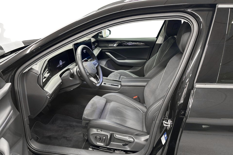 VW Passat 1,5 eHybrid Elegance Variant DSG 5d