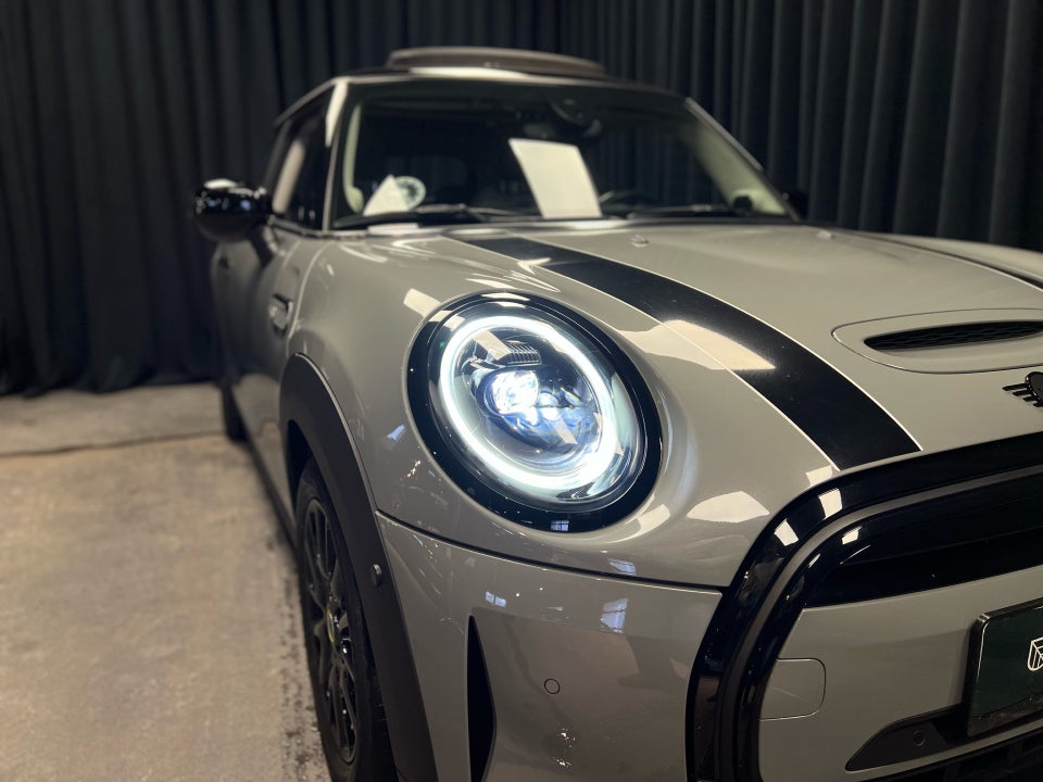 MINI Cooper SE Edition Premium Plus 3d