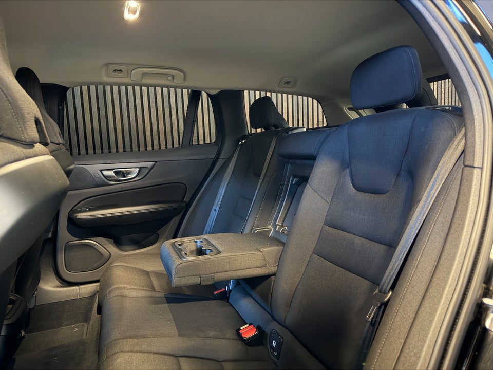 Volvo V60 2,0 D4 190 Momentum aut. 5d