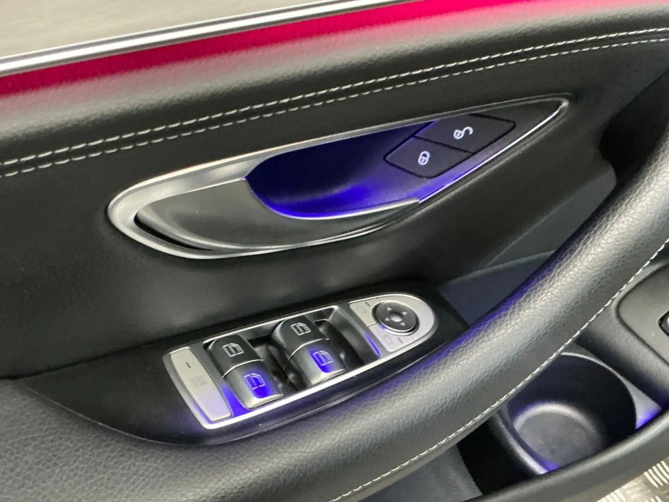 Mercedes E300 de 2,0 stc. aut. 4Matic 5d