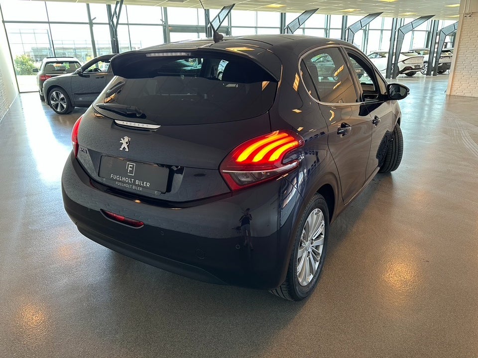 Peugeot 208 1,5 BlueHDi 100 Prestige Sky 5d