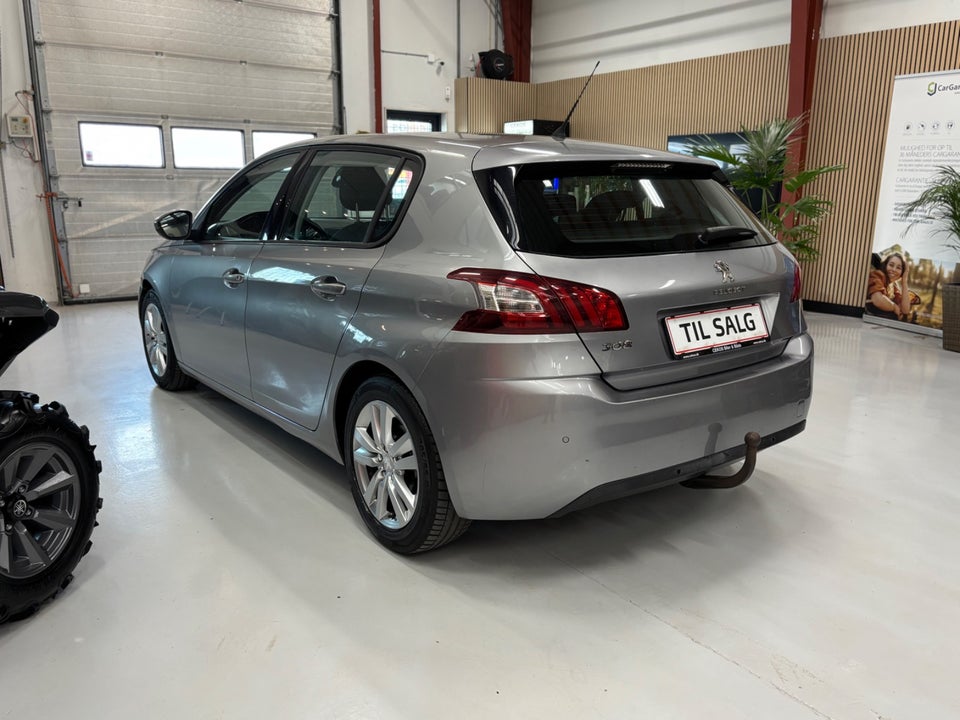 Peugeot 308 1,6 THP 125 Allure 5d