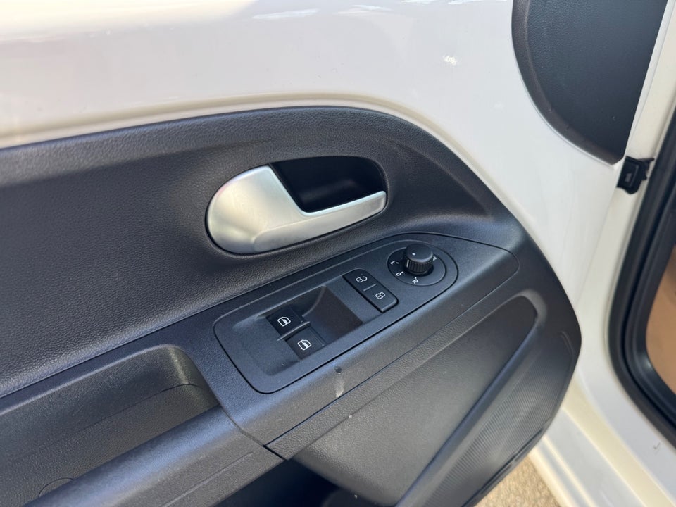 VW Up! 1,0 MPi 60 Move Up! BMT 5d