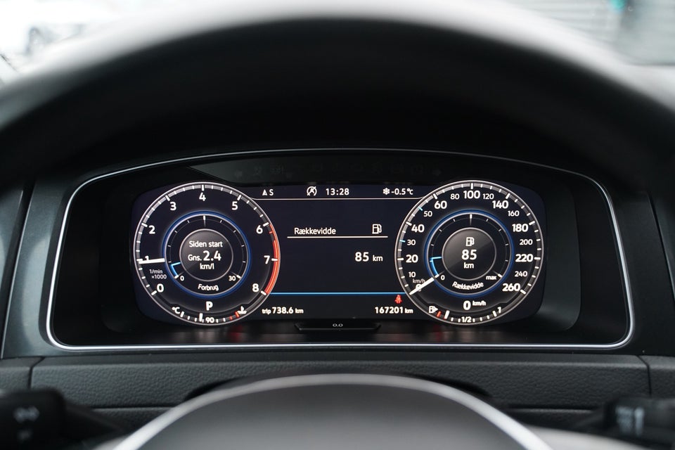 VW Golf VII 1,5 TSi 130 Comfortline Variant DSG 5d