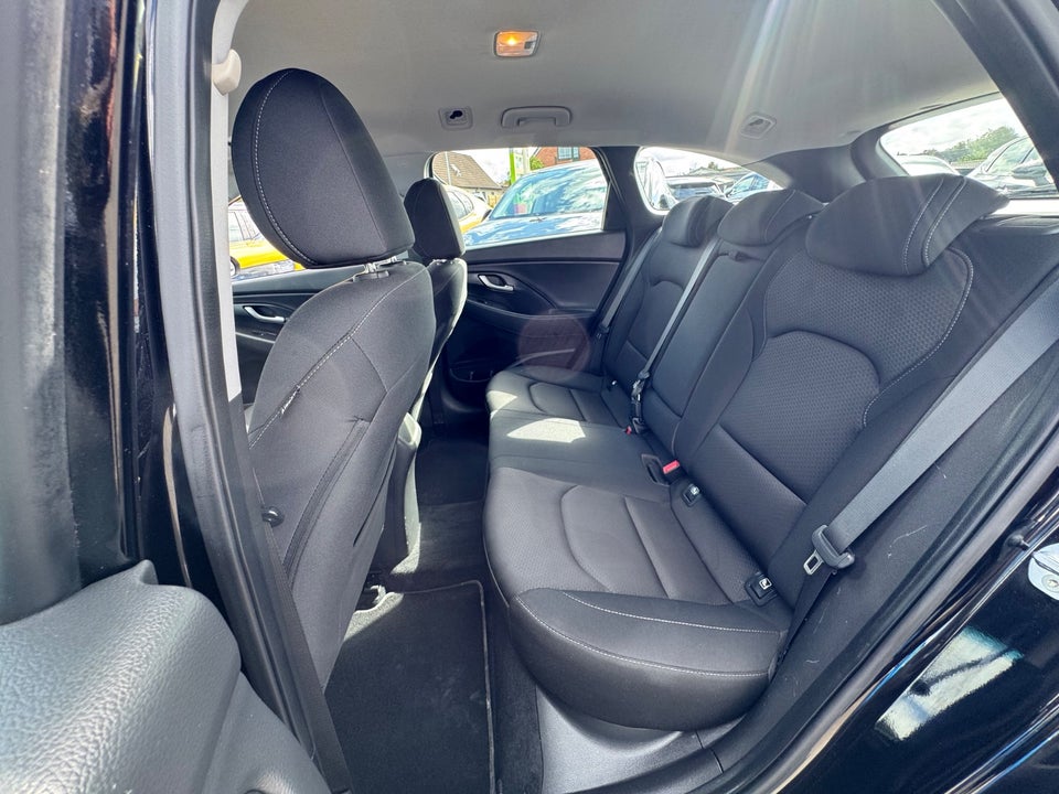 Hyundai i30 1,4 T-GDi Premium stc. DCT 5d