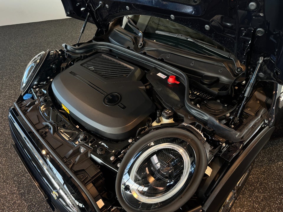 MINI Cooper SE Classic 3d