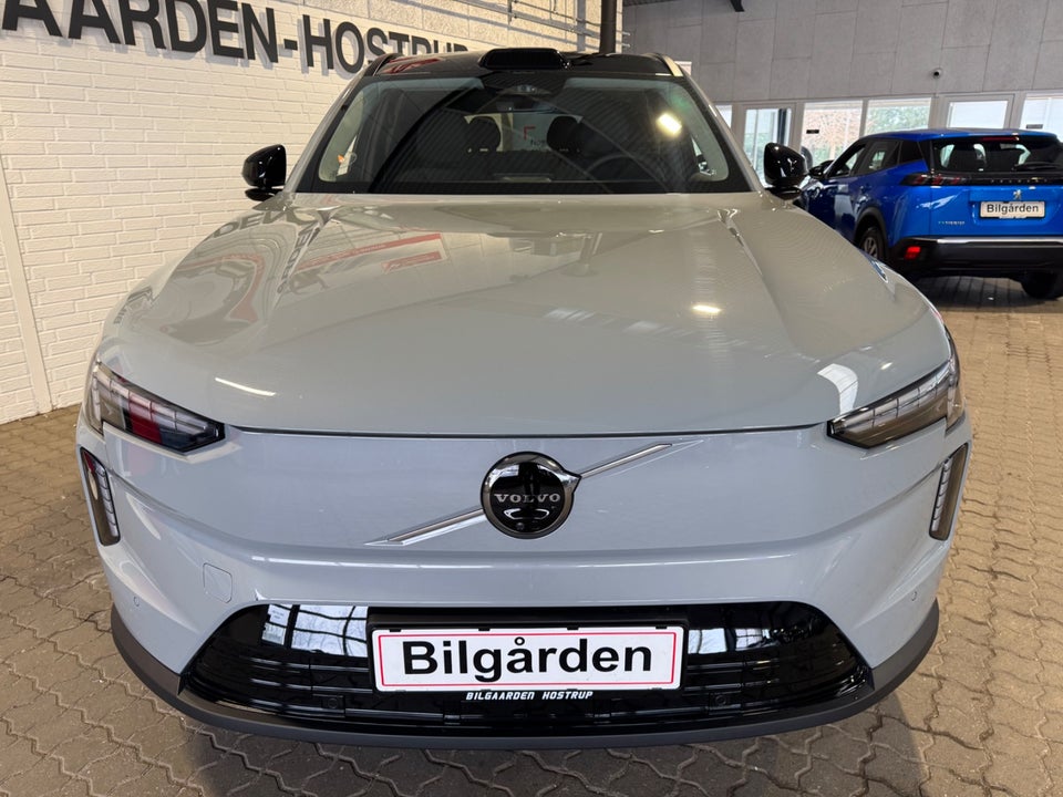 Volvo EX90 Plus 7prs 5d