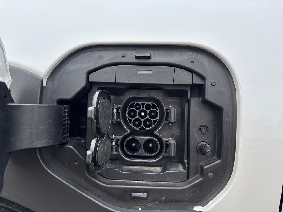 Toyota bZ4X Executive Premium 5d