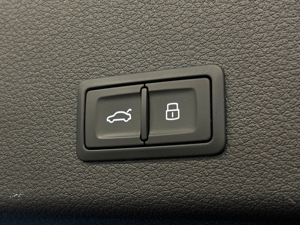 Audi e-tron 55 Prestige quattro 5d