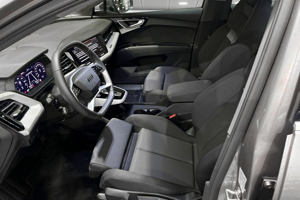 Audi Q4 e-tron 45 Progress 5d