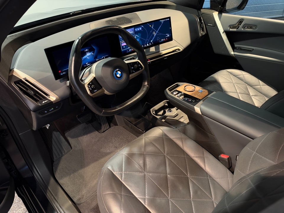 BMW iX xDrive40 5d