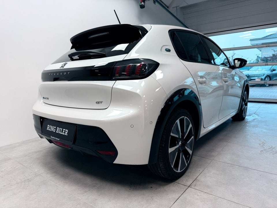 Peugeot e-208 50 GT 5d