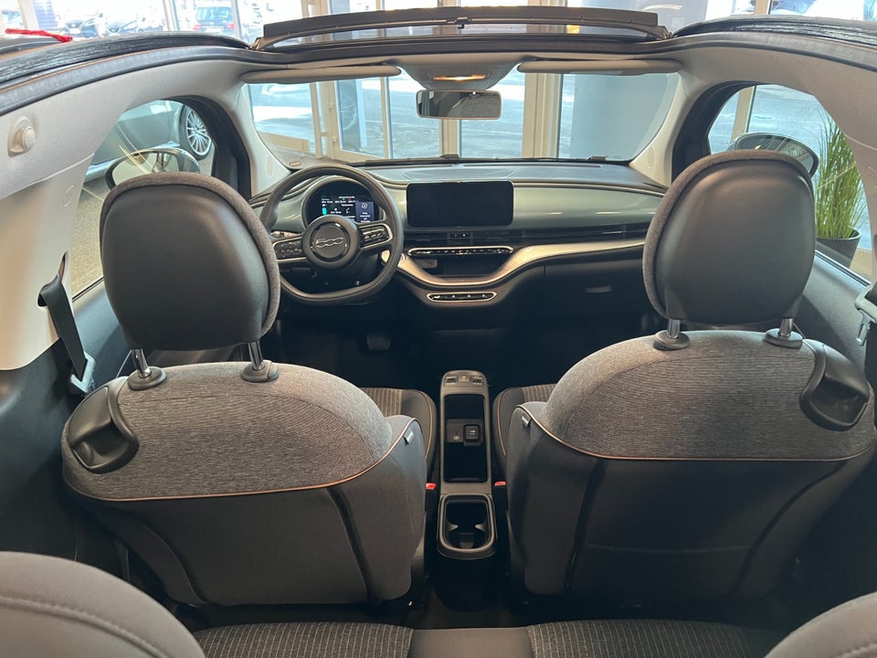 Fiat 500e 42 Icon Pack Cabrio 2d